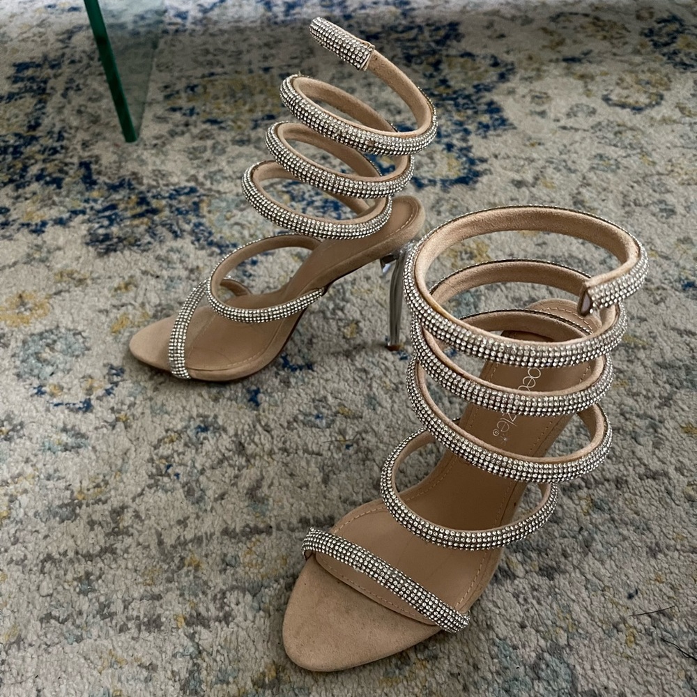 Shoedazzle heels 7.5 U.S.